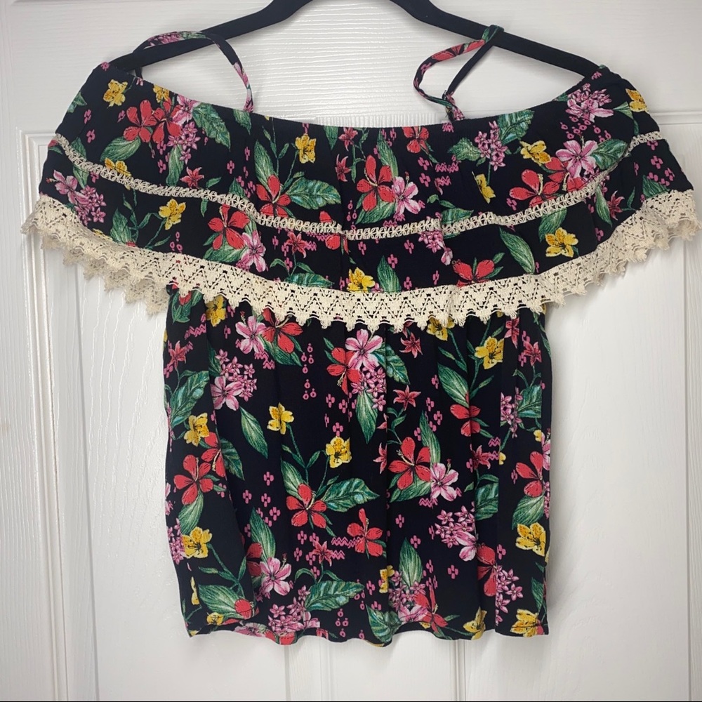 Women’s large tropical top